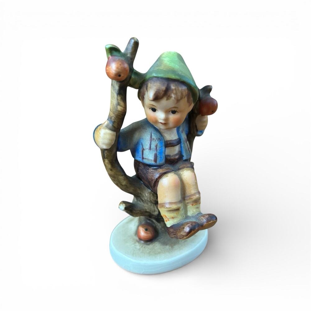 GOEBEL HUMMEL “Apple Tree Boy” #142 3/0 - W. GERMANY